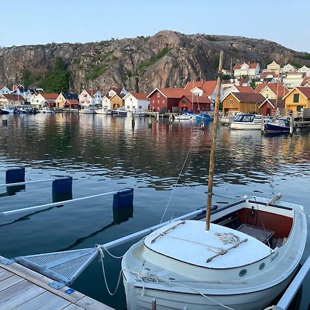 Badholmens Vandrarhem เฟียลบัคกา ภายนอก รูปภาพ